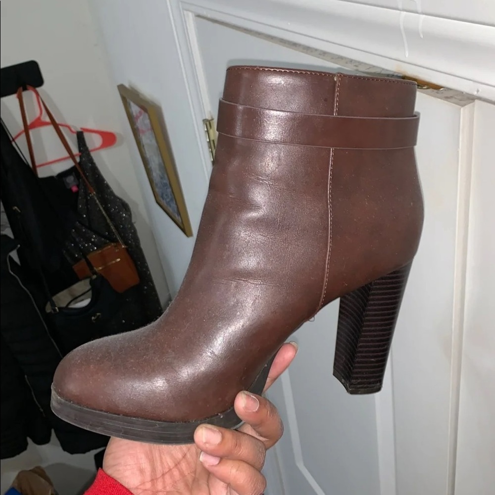 Heel boots